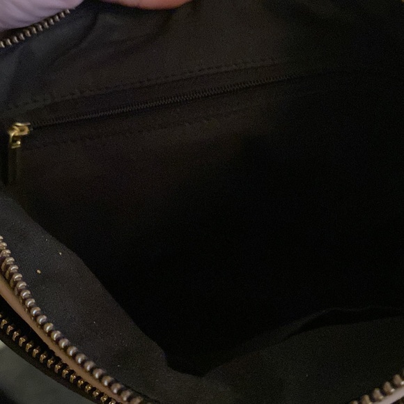 NWOT Boutique Navy and Tan Crossbody Bag Adjustable Strap - Picture 11 of 11